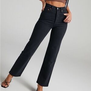 Levi’s Ribcage Jeans in black sprout Size